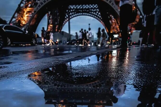 Eiffel Tower Guided Access up to the 2nd Floor or Summit by Lift - The Realities of the Experience