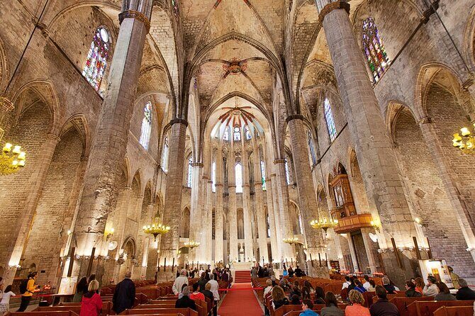 El Born: Santa Maria del Mar Tour with Exclusive Rooftop Views - Practical Details