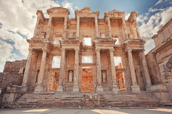 Ephesus and St. Mary's House Day Trip from Izmir with Lunch - The Lunch Experience: A Flavorful Break