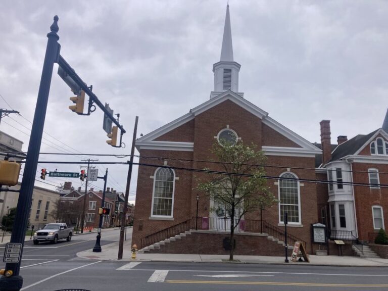 Evening One-Hour Walking Tour: Battle In the Streets - The Value of a Short, Story-Driven Tour