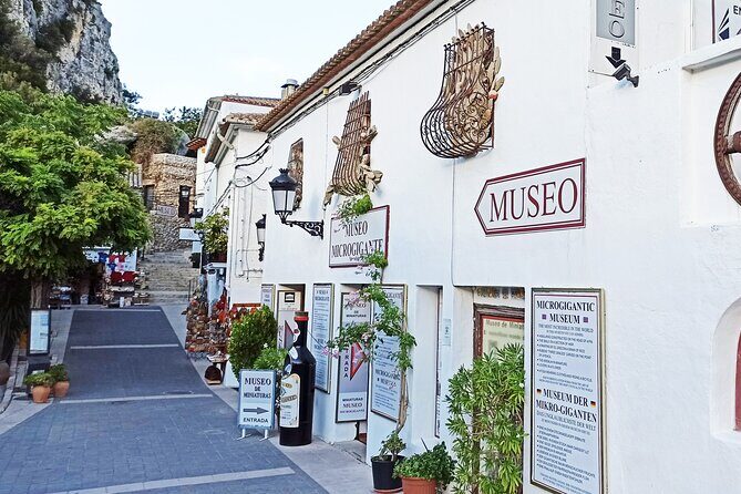 Excursion to Guadalest, Altea and entrance to the Fuentes del Algar - Who Would Love This Experience?