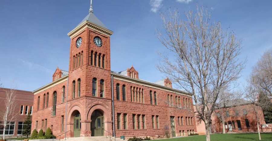 Flagstaff: Family Friendly Haunted Walking Tour