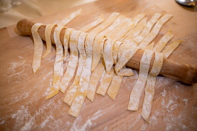 Florence: Ravioli & Pasta Class with Tiramisu and Unlimited Wine - Total Value for Money