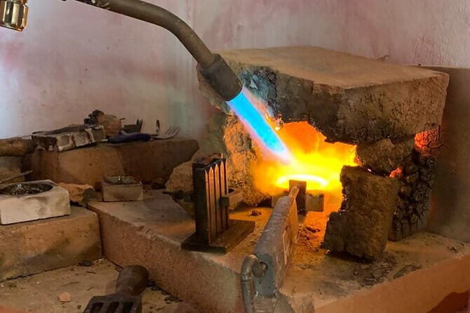 Forge your own wedding rings or friendship rings in Tuscany - The Experience in Detail
