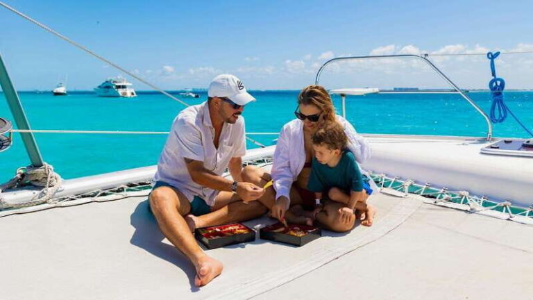 From Cancun & RivieraM: Sailing & Snorkeling to Isla Mujeres - The Sailing Experience