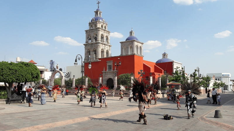 From Leon: Overland City Tour - Exploring the Scenery: Vineyards, Agave, and Haciendas