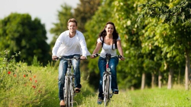 From Mattituck: North Fork Area Bike Tour with Food Tasting - The Itinerary Breakdown