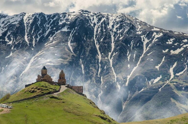 From Tbilisi: Ananuri Fortress and Kazbegi Day Trip - Authentic Experiences & Insights from Reviews