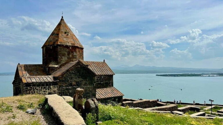 From Tbilisi: Armenia Day Trip with Yerevan and Lake Sevan - What Makes This Tour Stand Out?