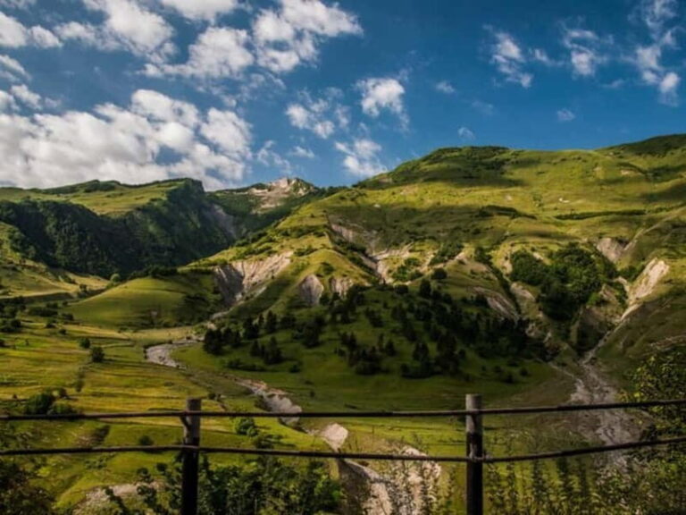 From Tbilisi: Kazbegi Mountain and Ananuri Fortress Day Trip - Final Thoughts: Is This Tour for You?