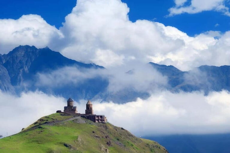 From Tbilisi to Gergeti Kazbegi and Gudauri GuidedGroupTour - Why You’ll Love This Tour