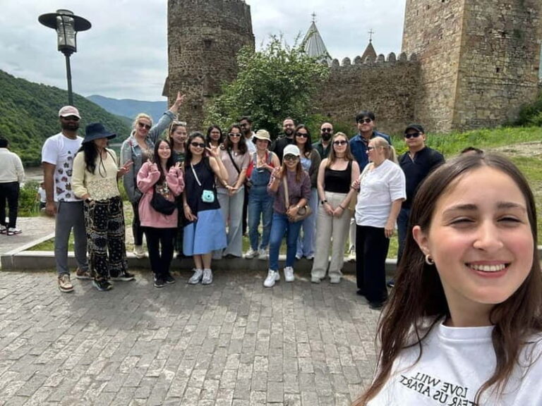 From Tbilisi to Kazbegi Gudauri And HotelPickup GuidedGroup - Itinerary Breakdown: What to Expect at Each Spot