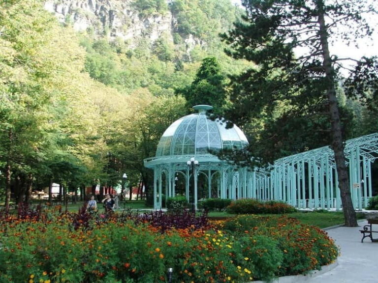 From Tbilisi: Vardzia Cave Tour with Guide - Journey to Borjomi and Its Natural Wonder