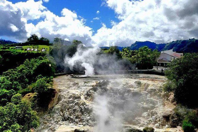 Full Day Jeep Tour Furnas with lunch (Cozido) and drinks included - Transport & Comfort