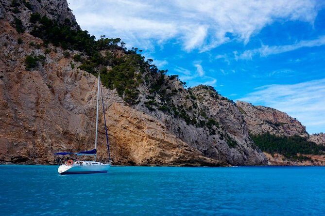 Full-day sailing excursion along the coast - Who Is This Tour Best For?
