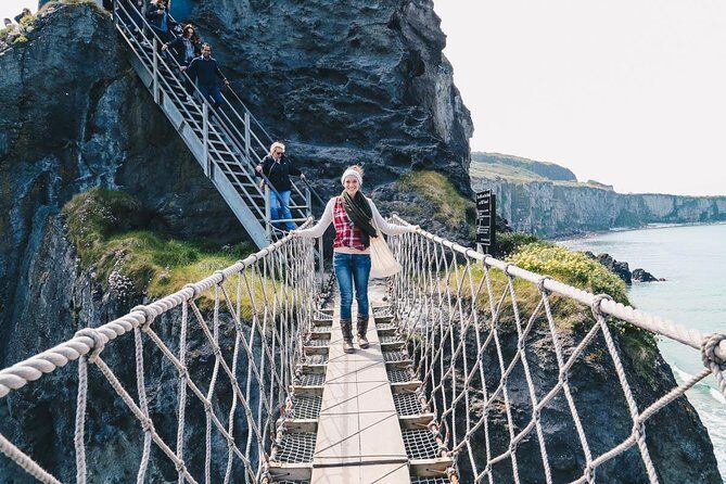 Giant's Causeway Experience Day from Belfast in Luxury Mercedes - From Transportation to Guides: What to Expect