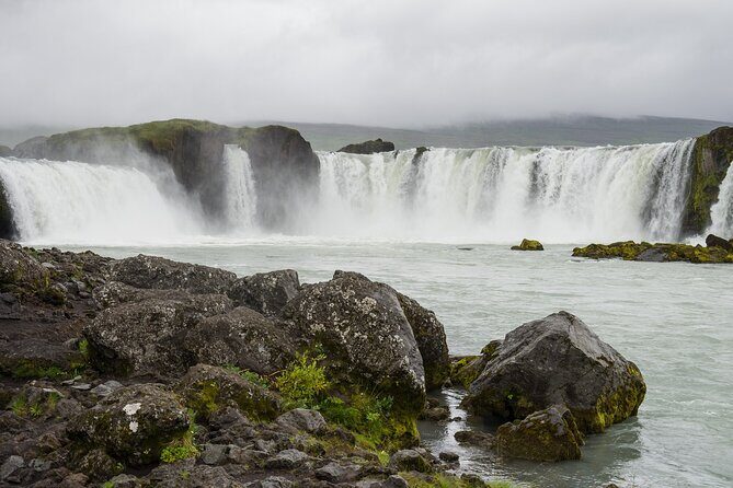 Goðafoss- Waterfall of the Gods Tour from Akureyri - Guides and Customer Experience