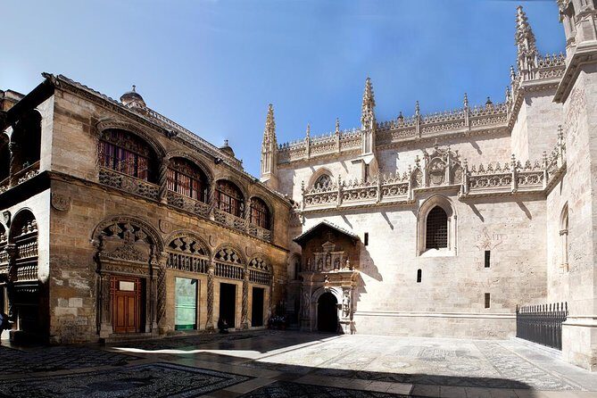 Granada City Center and Albaicin Private Tour - What You Can Expect from a Typical Tour