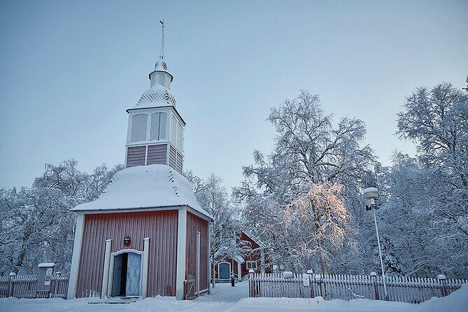 Guided Tour to Icehotel and Jukkasjärvi - Exploring Jukkasjärvi Kyrka