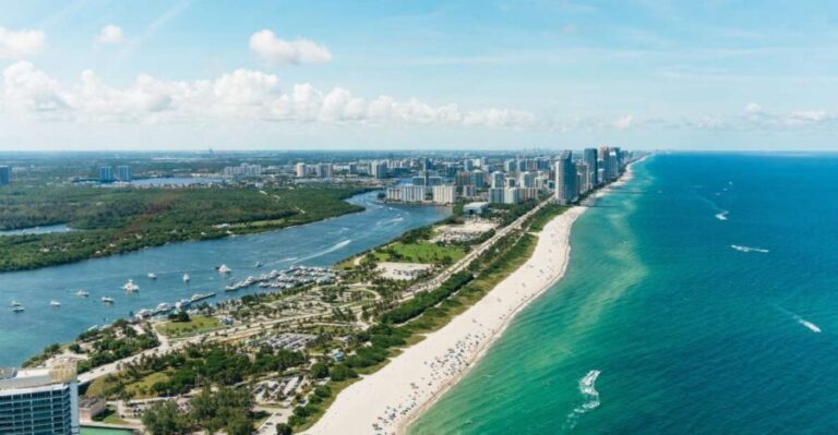 Helicopter Tour: Fort Lauderdale to Miami Beach - The Helicopter Itself