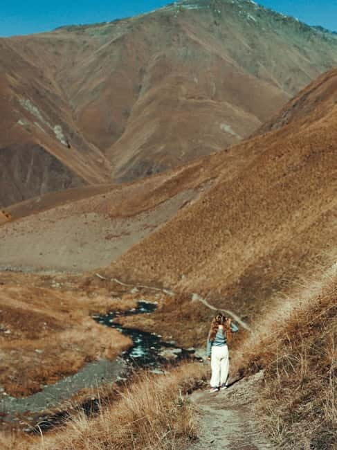 Hiking & Photo Experience in Kazbegi - What to Expect on the Tour