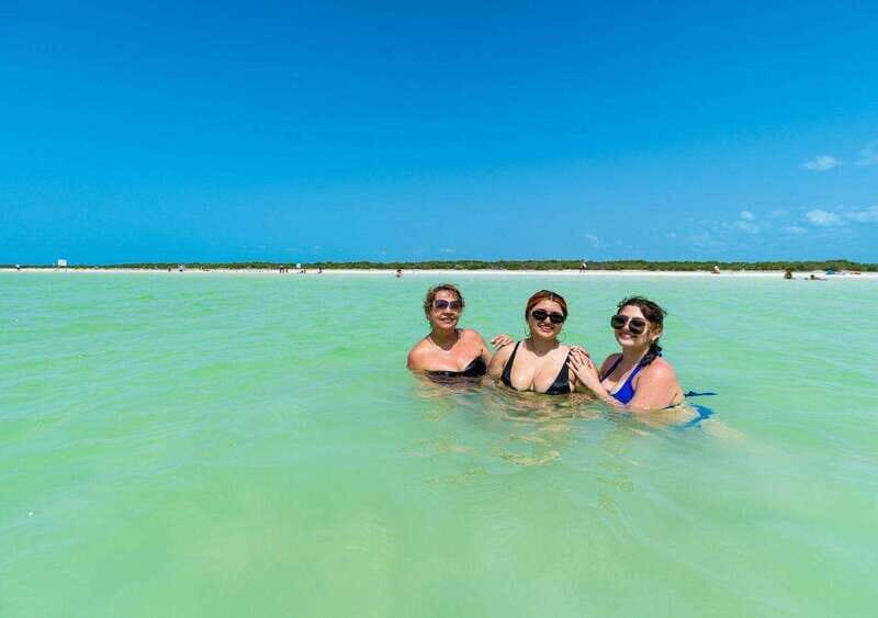 Holbox: Full-Day Tour to 2 islands, cenote & lunch included - Why This Tour Works Well