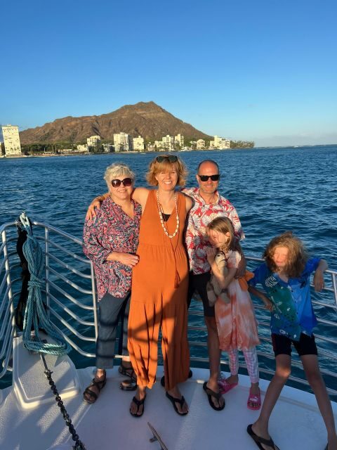 Honolulu: Deluxe Waikiki Snorkel and Wildlife Cruise - Snorkeling and Marine Life Encounters