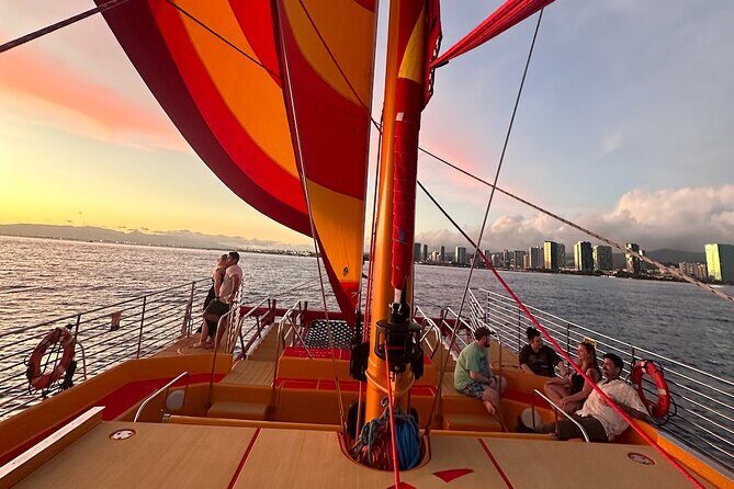 Honolulu Sunset Sail from Kewalo Harbor Including Drinks - Who Should Consider This Sunset Sail?