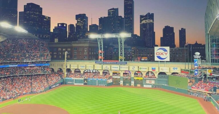 Houston: Houston Astros Baseball Game at Minute Maid Park - Why This Experience Works for You