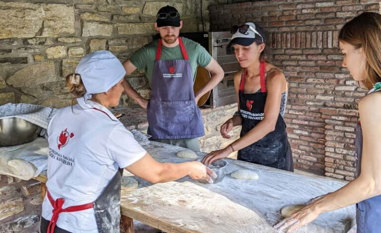 Kakheti: Wine tour from Tbilisi - Enjoy 6 sorts of wine - The Scenic Journey Begins: Pickup and Scenic Stops