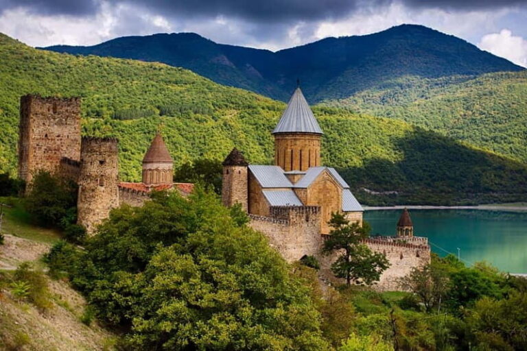 Kazbegi, Zhinvali, Ananuri - Day Trip - Starting Point and Transport