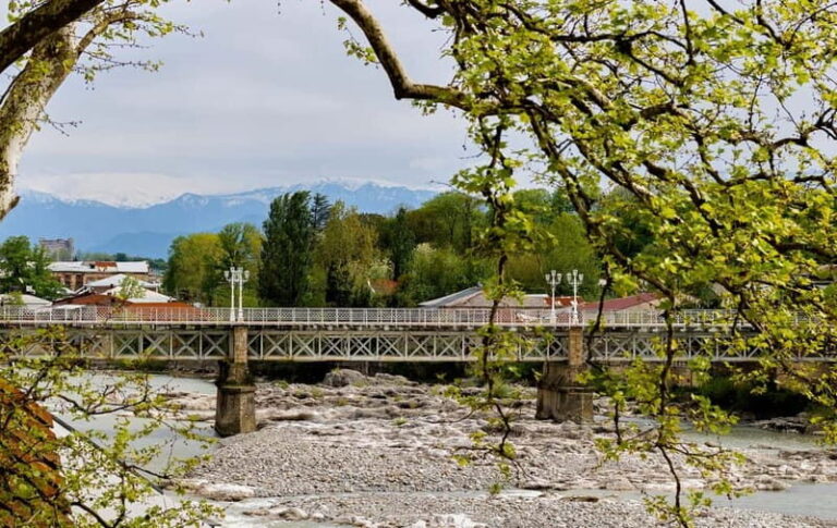 KUTAISI: City Tour, Historical Churches, Plus Tskaltubo - The Hidden Charm of Tskaltubo