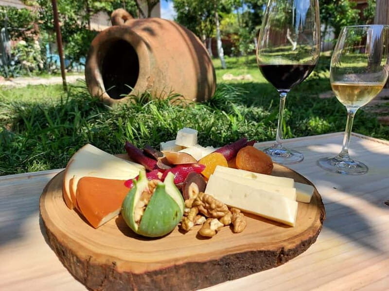 Kutaisi uncorked: Wine Tasting at a local Family Home - The Wines and Snacks: Quality and Authenticity