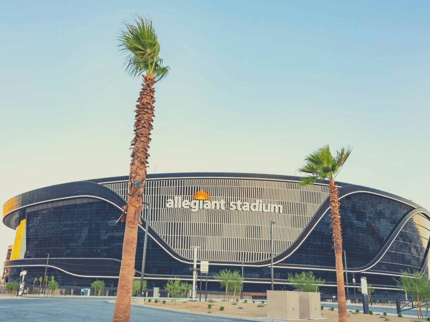 Las Vegas: Las Vegas Raiders Football Game Ticket - What to Expect on Game Day