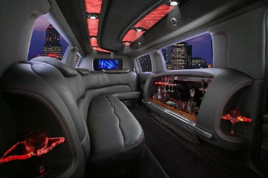 Los Angeles: Private Sightseeing Tour in a Limousine - 4hrs - Who Is This Tour Best For?