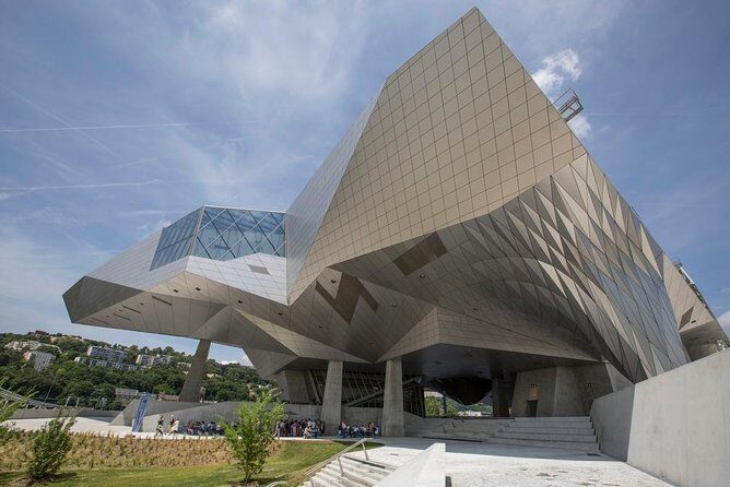 Lyon City Card Attractions & Museums Card & Guide with City Map - Transportation: Making It Easy