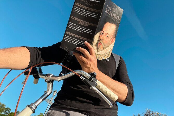 Madrid : Vintage Bikes Rentals with Old Map - FAQs