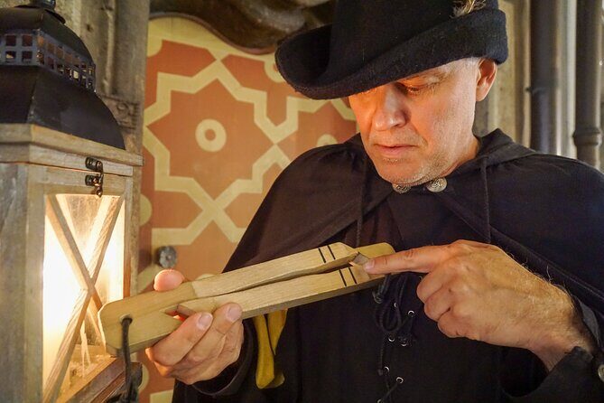 Medieval city tour with night watchman in Munich in German - The Experience: Atmosphere, Group Size, and Practicalities