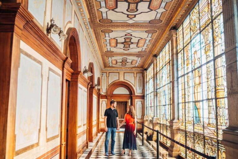 Mexico City Private Chapultepec Tour: The Magic Castle - The Experience in Action