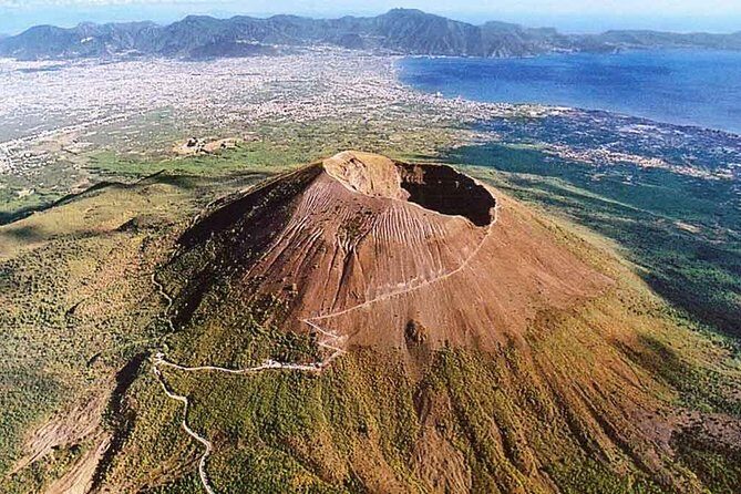 Mt Vesuvius and Pompeii Tour by Bus from Sorrento - Authentic Insights from Reviewers