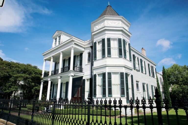 New Orleans: 2-Hour Homes of the Rich & Famous Walking Tour - Why This Tour Feels Special