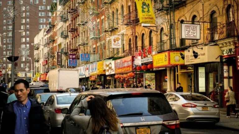 New York City: Brooklyn Bridge and Manhattan Guided Tour - What’s Included and What’s Not