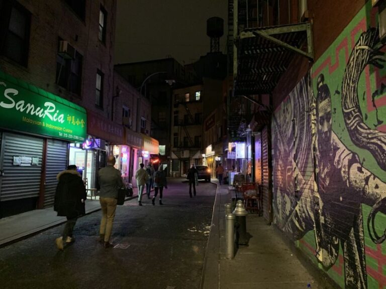 New York City: Gangsters and Ghosts 2-Hour Walking Tour - A Deep Dive into the Experience