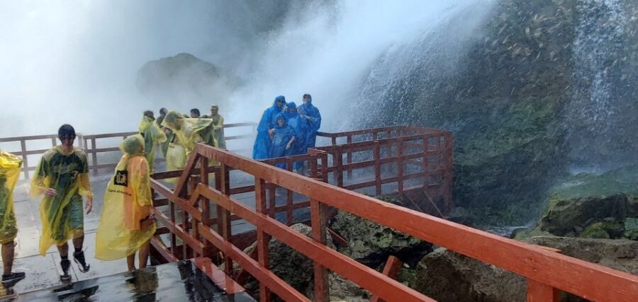 Niagra Falls, USA Side: Boat, Cave and Shuttle pass Tour - What You’ll Get and What to Bring