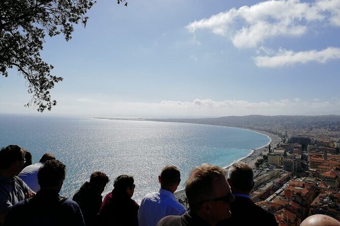 Nice Small-Group Old Town & Castle Hill Cultural Walking Tour with a Local Guide - What the Guides Bring to the Experience