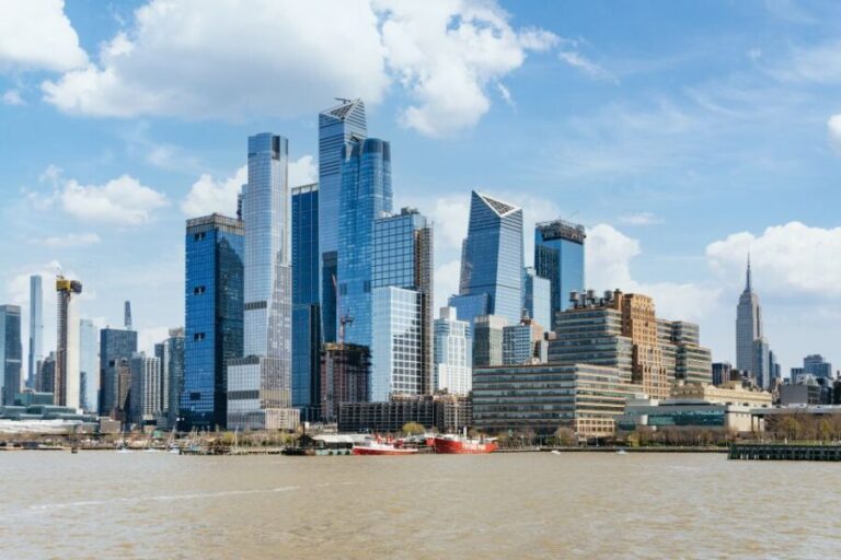NYC: Circle Line 1.5-Hr Landmarks Skip-The-Box-Office Cruise - Why This Cruise Stands Out