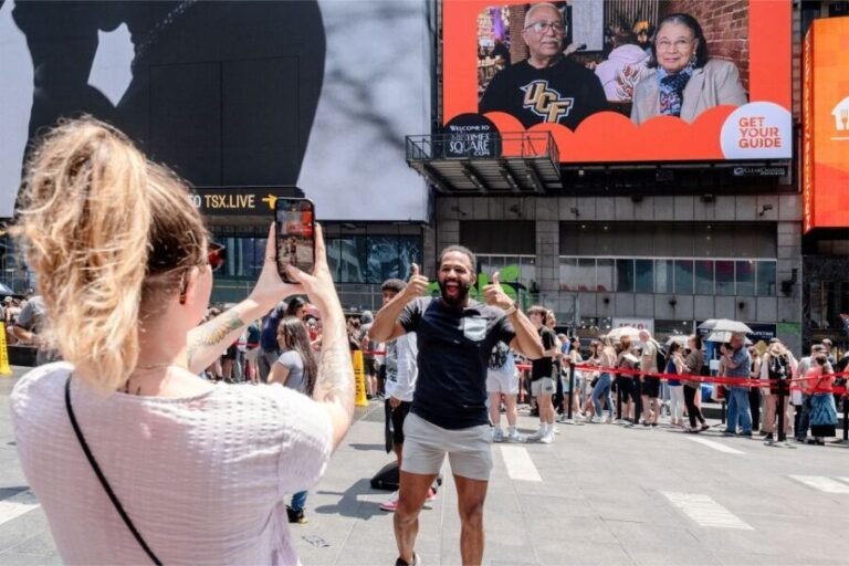 NYC: See Yourself on a Times Square Billboard for 24 Hours - The Photos, Videos, and Frames