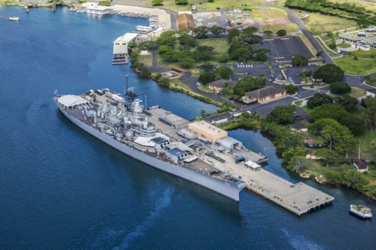 Oahu: Helicopter Tour with Doors On or Off - Who Should Book This Tour?