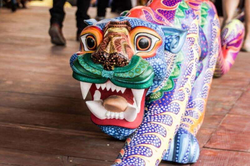 Oaxaca: Exclusive Monte Albán Empire Tour - Artisan Villages: Alebrijes and Black Clay Pottery