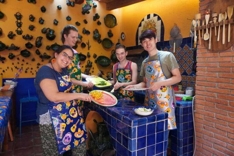 Oaxaca: Traditional Oaxacan Cooking Class with Market Visit - Transportation, Duration, and Practical Details